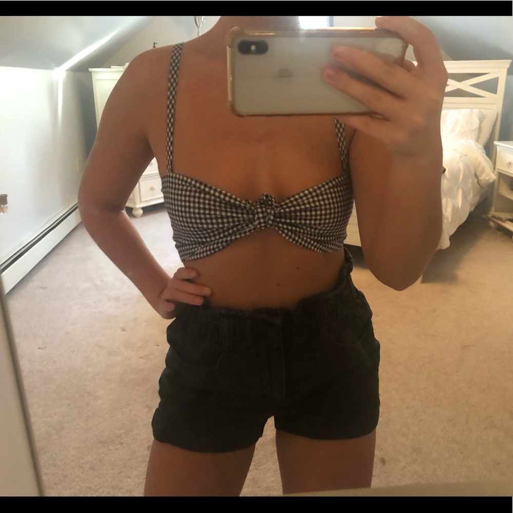 Crop top